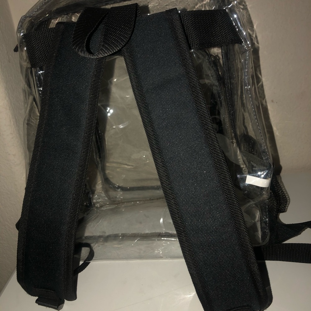 Clear backpack - Picture 2 of 3